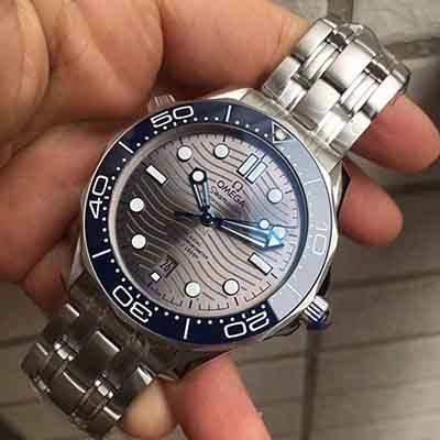 浪琴维修：浪琴Seamaster 300M潜水员手表系列